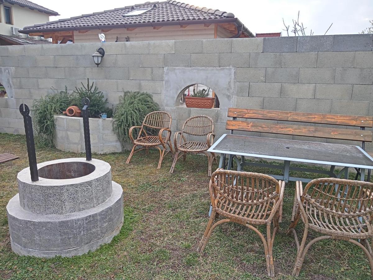 Borostyan Vendeghaz Apartment Balatonkeresztúr Екстериор снимка
