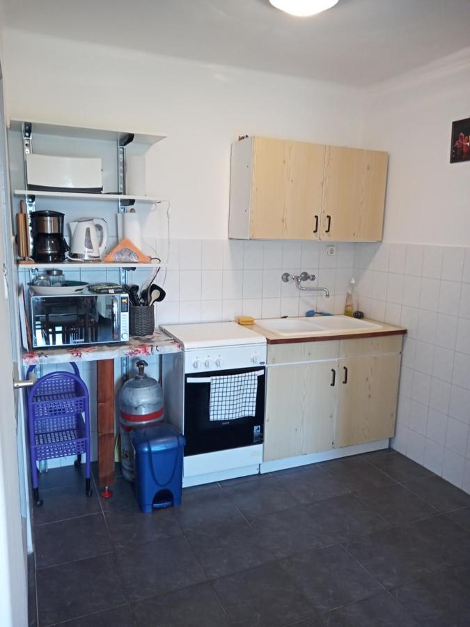 Borostyan Vendeghaz Apartment Balatonkeresztúr Екстериор снимка